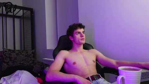 Snapshot of brad_holloway chatting on 11-13-25, 07:13 BRAD HOLLOWAY online show from 11-13-25, 07:13