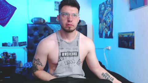 brad hot boy online show from 01-03-25, 03:33