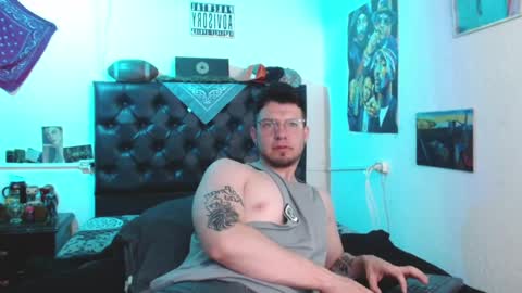 brad hot boy online show from 01-10-25, 04:20