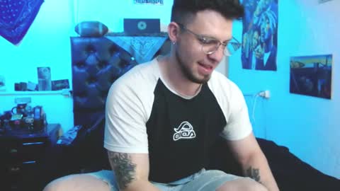 brad hot boy online show from 10-18-25, 11:16