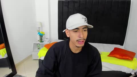 Snapshot of brad_usma chatting on 02-07-25, 04:06 BRAD USMA online show from 02-07-25, 04:06