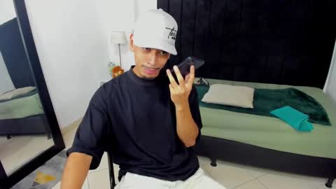 Snapshot of brad_usma chatting on 03-06-25, 04:52 BRAD USMA online show from 03-06-25, 04:52