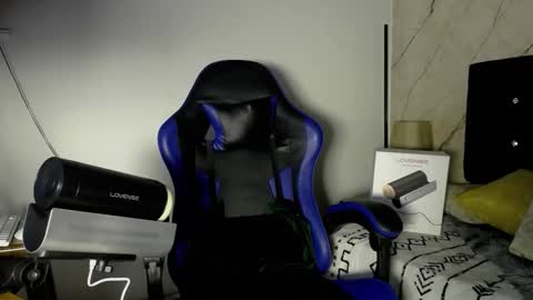 Snapshot of brad_usma chatting on 11-07-25, 07:58 BRAD USMA online show from 11-07-25, 07:58