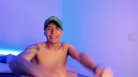 Snapshot of bradlovemma_ chatting on 02-12-25, 12:48 BradLovEmma online show from 02-12-25, 12:48