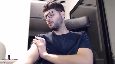 Snapshot of brads91 chatting on 12-10-24, 04:38 brads online show from 12-10-24, 04:38