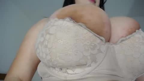 Snapshot of brafantasy chatting on 10-28-25, 02:20 Rachel online show from 10-28-25, 02:20