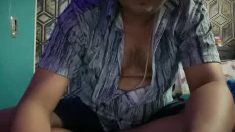 Snapshot of brahminhugedick chatting on 10-27-25, 06:45 Klaus online show from 10-27-25, 06:45