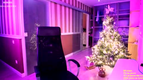 Snapshot of braingirl chatting on 12-29-24, 06:49 I see you X-twitter its braingirl online show from 12-29-24, 06:49