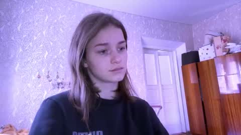 Snapshot of bralkissy chatting on 03-11-26, 08:20 Kate online show from 03-11-26, 08:20