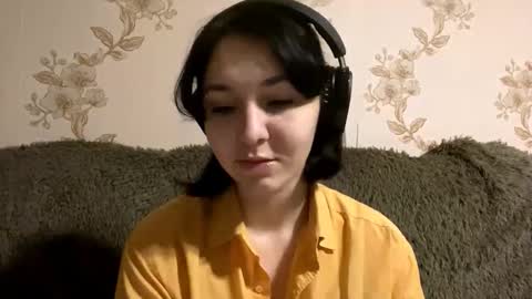 Snapshot of brandevega chatting on 12-20-25, 05:53 Emily online show from 12-20-25, 05:53