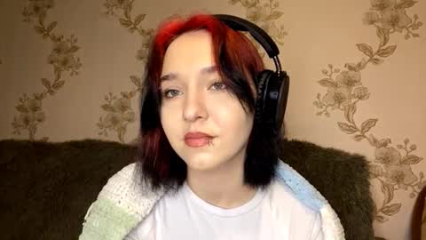 Snapshot of brandevega chatting on 01-18-26, 05:06 Emily online show from 01-18-26, 05:06