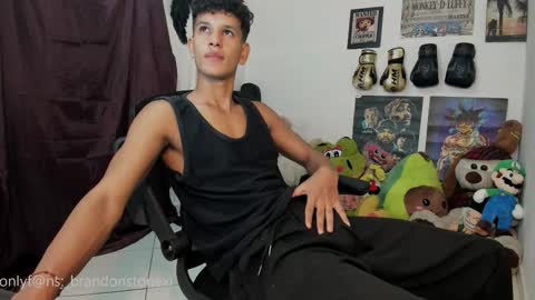 Snapshot of brandonstonexl chatting on 02-11-26, 11:10 Brandon Stone online show from 02-11-26, 11:10