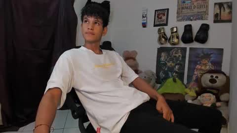 Snapshot of brandonstonexl chatting on 03-26-26, 11:43 Brandon Stone online show from 03-26-26, 11:43