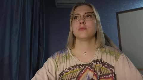 Belle  online show from 11-15-25, 02:46