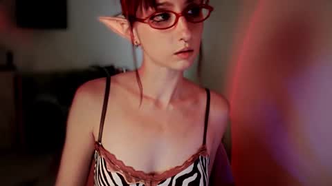 Aurorabut ur dad just calls me Rory online show from 11-26-25, 11:22