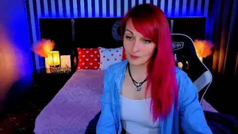 Snapshot of brandybloomm chatting on 07-14-26, 07:52 Brandybloomm online show from 07-14-26, 07:52