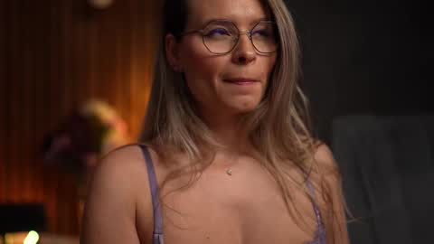 Alex online show from 03-10-25, 07:53