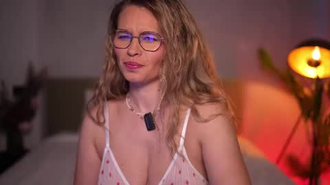 Alex online show from 05-18-26, 03:57