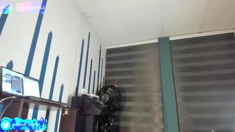 Snapshot of branfonhot chatting on 03-06-25, 03:57 Instagram twitter BRAN LOPEZ online show from 03-06-25, 03:57