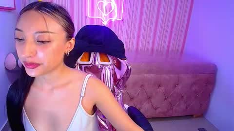 Snapshot of branndy_ch chatting on 10-07-25, 04:37 Brandy Gomez online show from 10-07-25, 04:37