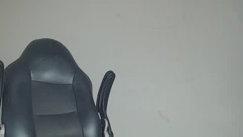 Snapshot of brant_garcia chatting on 07-06-26, 12:57 Brant Garcia online show from 07-06-26, 12:57
