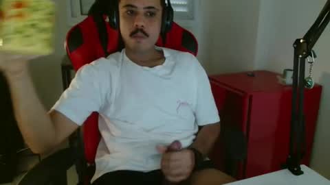 Snapshot of brasilianonca chatting on 03-30-26, 02:40 brasilianonca online show from 03-30-26, 02:40