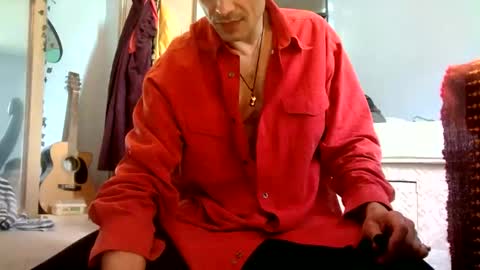 Snapshot of bratdownunder chatting on 10-09-25, 08:01 Bratdownunder online show from 10-09-25, 08:01