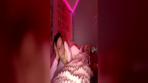 Snapshot of brattyvalentine chatting on 06-19-26, 04:06 brattyvalentine online show from 06-19-26, 04:06