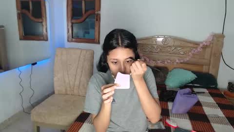 Snapshot of bratz_glloe chatting on 01-14-26, 02:50 bratz_glloe online show from 01-14-26, 02:50