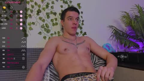 Snapshot of bravomaestro chatting on 02-07-26, 05:27 Johny Bravo online show from 02-07-26, 05:27