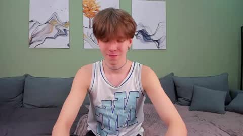 Snapshot of braxiboy chatting on 02-27-25, 02:32 Brax online show from 02-27-25, 02:32