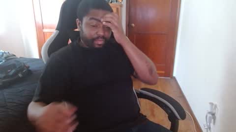 Snapshot of breadw1nnah chatting on 11-17-25, 10:15 Breadw1nnah online show from 11-17-25, 10:15