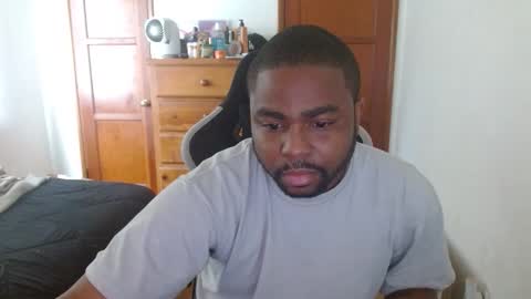 Snapshot of breadw1nnah chatting on 11-30-25, 08:24 Breadw1nnah online show from 11-30-25, 08:24