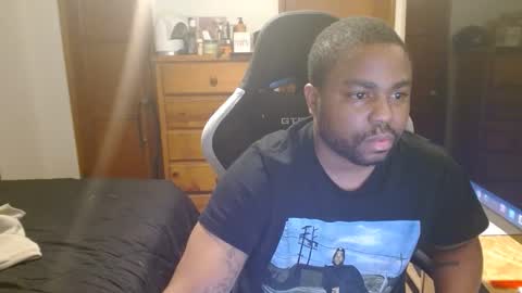 Snapshot of breadw1nnah chatting on 12-18-25, 03:56 Breadw1nnah online show from 12-18-25, 03:56