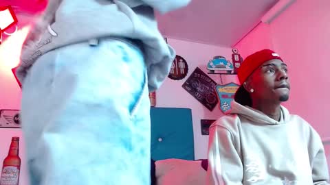 Snapshot of breazer__ chatting on 11-12-25, 12:55 breazer__ online show from 11-12-25, 12:55