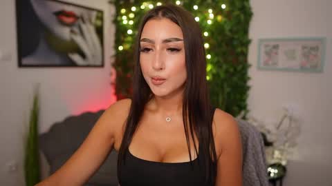 Snapshot of bree__morgan chatting on 09-10-25, 01:22 Bree online show from 09-10-25, 01:22