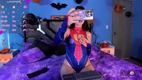 Brenda moris online show from 10-31-25, 09:27