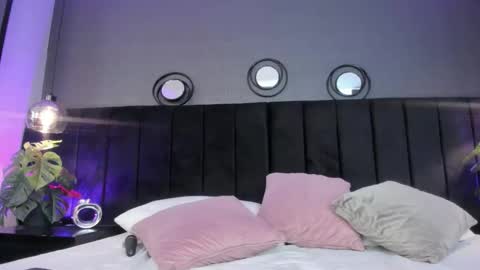 Snapshot of brenda__garcia chatting on 03-11-26, 04:18 online show from 03-11-26, 04:18