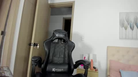 Brenda online show from 11-05-25, 01:05