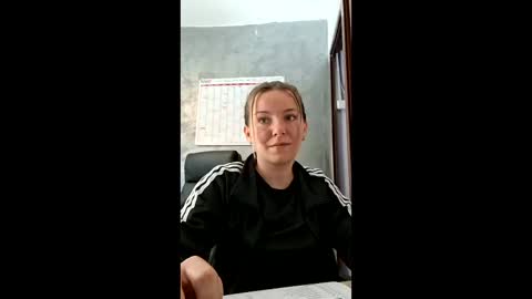 Brenda online show from 04-24-26, 07:33