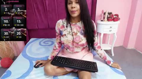 Snapshot of brendarendon chatting on 02-18-26, 04:47 brendarendon online show from 02-18-26, 04:47