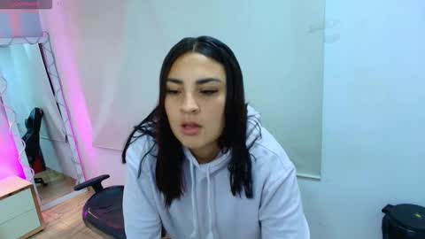 BRENDDA  online show from 11-16-25, 03:23