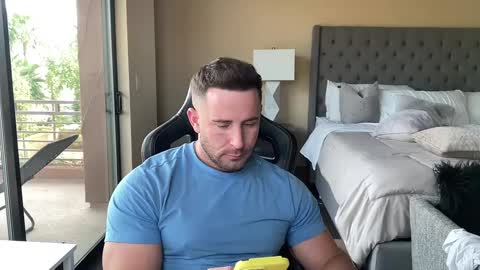 Snapshot of brettmycles chatting on 09-27-25, 11:21 Brett Mycles online show from 09-27-25, 11:21