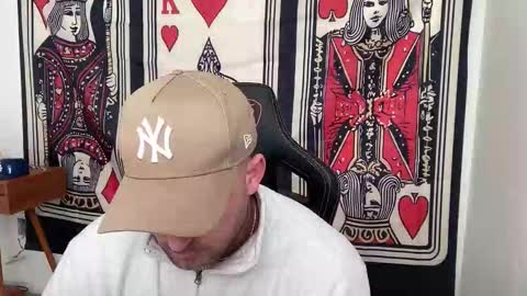 Snapshot of brettmycles chatting on 12-20-25, 05:20 Brett Mycles online show from 12-20-25, 05:20