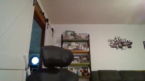 hey online show from 11-09-25, 05:11