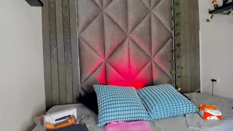 B R I A  online show from 02-13-26, 03:02