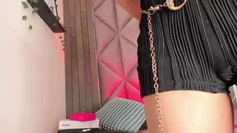 Snapshot of briaconner_ chatting on 06-11-26, 02:44 B R I A online show from 06-11-26, 02:44
