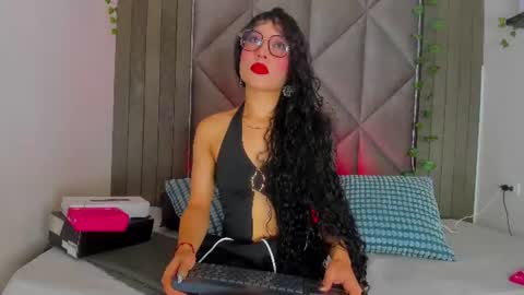 B R I A  online show from 06-20-26, 02:58