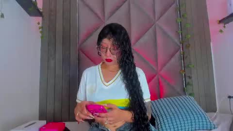 B R I A  online show from 06-24-26, 02:54