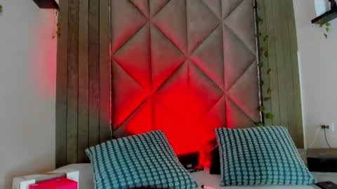 B R I A  online show from 07-30-26, 03:05